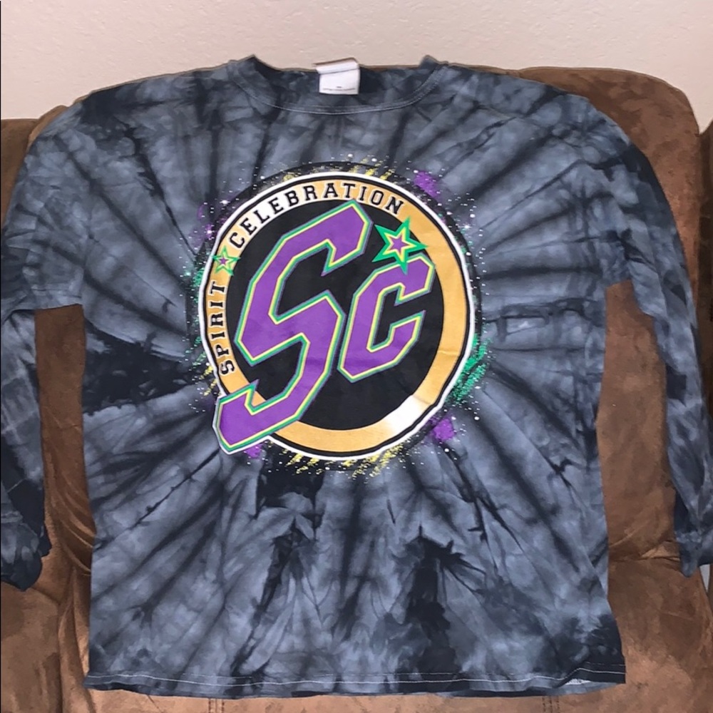 Long Sleeve shirt worn a few times, no stains!